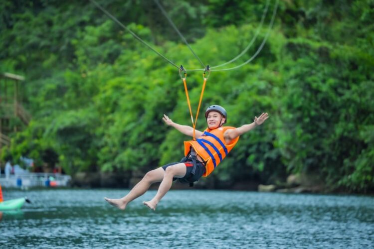 zipline-hava